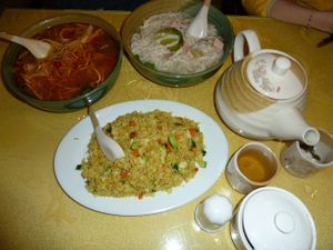 Rice and Noodles at NénGrén Zhāi Guǎn 能仁斋馆 in Guilin