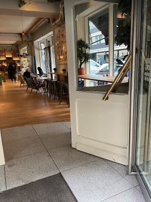  at Jat' Cafe in Brussels