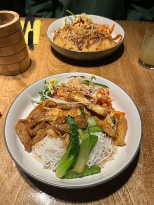 fried tofu and seitan with chili-lime-sauce at Mom's - Vegan Cooking in Berlin