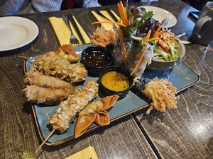 Appetisers for two at Mom's - Vegan Cooking in Berlin