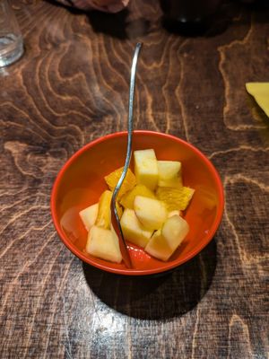 Included fruit salad: 3/5 at Mom's - Vegan Cooking in Berlin