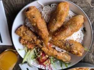 Spring rolls and glass noodles at Mom's - Vegan Cooking in Berlin