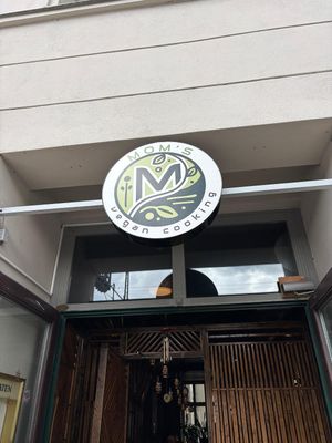  at Mom's - Vegan Cooking in Berlin