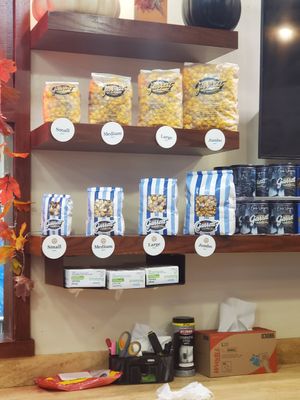 Size of popcorn at Garrett Popcorn Shops in Las Vegas