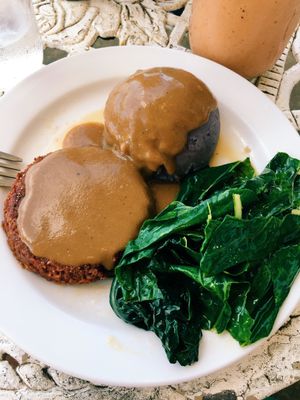 Beet burger plate at Sweet Potato Kitchen in Hawi