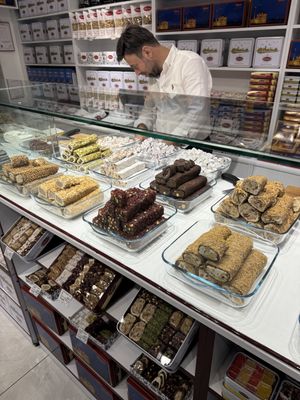 6/8 of the locum rolls were Vegan  at Dilseker in Istanbul