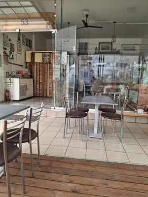  at Ntoras Mageirefta in Nea Makri