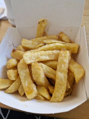 Vegan chips at Catch  in Looe