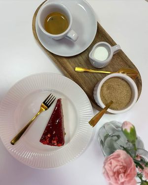 Strawberry cake at Zabrakadabra in Szekesfehervar