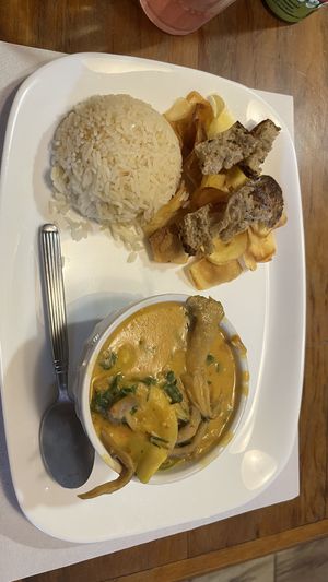 Vegan mushrooms stroganoff   at Contorno Bistrô Armazém in Embu-guacu