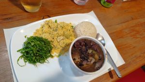 Feijoada at Contorno Bistrô Armazém in Embu-guacu