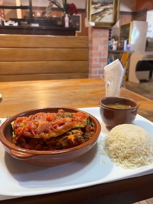  at Contorno Bistrô Armazém in Embu-guacu