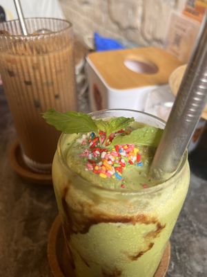 Matcha Banana Smoothie (possible with oatmilk)😄 at 晨 M Breakfast Cafe in Ipoh