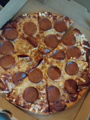 VCC 2025: vepperoni pizza at Papi's Pizza Pub in Springfield