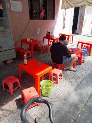 Outside seating at Dieu Thien in Ho Chi Minh City