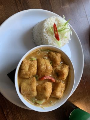 Tofu curry   at The Tiki Bar & Kitsch Inn in Glasgow