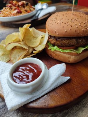 burger at Roots 'n' Beans in Kandy