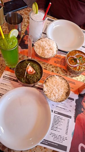 Mint Mambo (drink), Lychee lemonade, Saag Tofu and Chana Masala at Tuk Tuk - Southside in Edinburgh