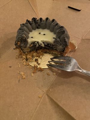 special - black yuzu tartelette  at Chez Fritz in Vienna