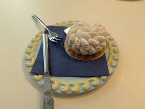 Early Gray? Tartlet at Chez Fritz in Vienna