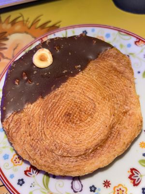 Haselnuss / Schoko Croissant veganmania  at Chez Fritz in Vienna