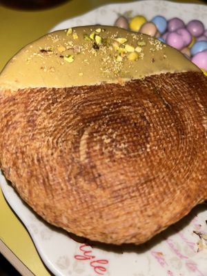 Pistazien Croissant veganmania  at Chez Fritz in Vienna