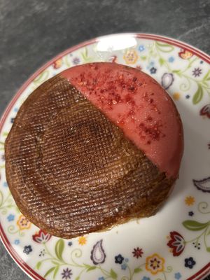 Himbeer / Erdbeer ? Croissant veganmania  at Chez Fritz in Vienna