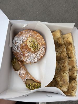 pistachio cannoli, onion focacciaa  at The Sanctuary - PBerg in Berlin