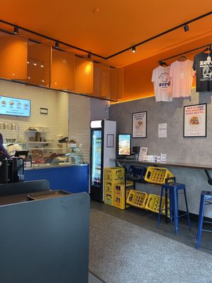 Laden von innen  at Zerö Kebab in Berlin