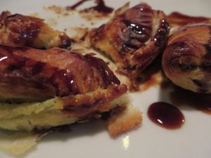 Sambosa (puff pastry filled with curly kale/green cabbage - vegan version) at Almaz in Saarbrucken