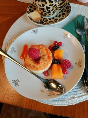 No-cheese cake at Vegan Chouke in Brussels