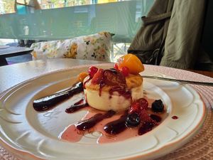 Cheesecake at Vegan Chouke in Brussels