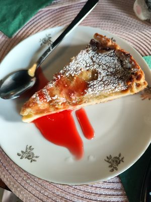 Rhubarb tart at Vegan Chouke in Brussels