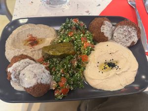 Vegan version of the tarbouche platterr  at Le Tarbouche Restaurant in Strasbourg