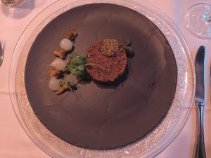 Gemüsetartar at Hofkuchel in Semriach