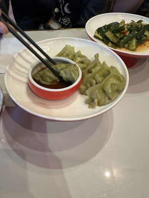 gebratene Teigtaschen  at Jade Palast - 玉面阁 in Berlin