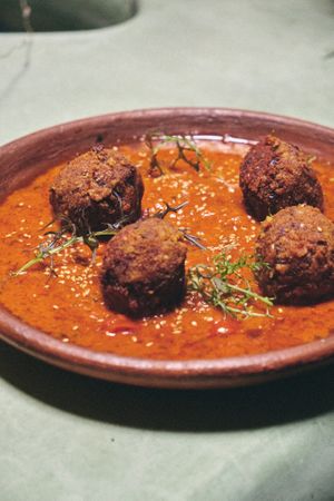 🌱 The Terracota Dish
Earthy, bold, and beautifully layered—our Terracota Dish is where slow-roasted flavors meet the warmth of tradition. Keftastyle bites nestled in silky ro at NBTAHOUSE in Tangier