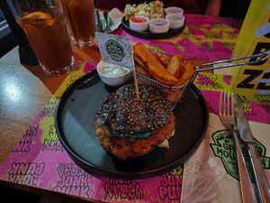 Smash Burger at Vegan Junk Punk in Vienna