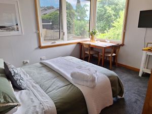 Queen room at Lovely Vegan Homestay in Newstead