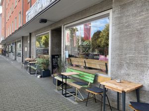 Sitzplätze im Freien   at Heiopei - Pieshop & Café in Konstanz