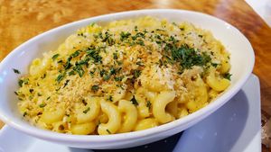 Mac and cheese at Mike's Cafe and Wine Bar in San Juan Island