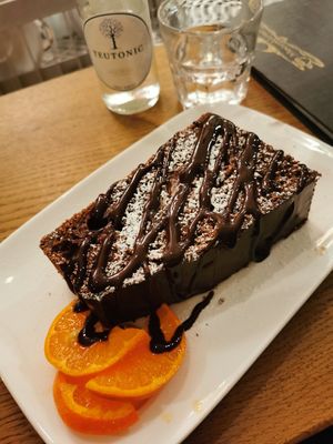 Lecker Schokokuchen (glaube 3,40 Euro) at Moccaklatsch in Bielefeld