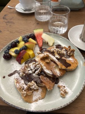 vegane pancakes mit nuss nougat creme   at Moccaklatsch in Bielefeld