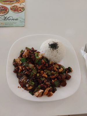 Kung Pao at Loving Hut in Maribor