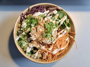 Create Your Own Big Bowl mit planted chicken  at Fat Monk - München Stachus in Munich