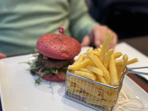 Green mountain burger   at Scala  in Davos