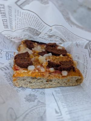 Chorizo focaccia at ITACA - Cocina Botanica in Granada