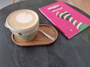 Oatmilk latte at Grinta Café kávézó in Budapest