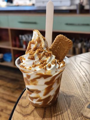 Biscoff Oatly sundae at BEAR in Nottingham