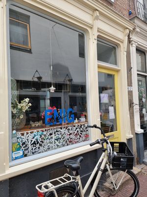 Front at Enig Alternatief in Arnhem